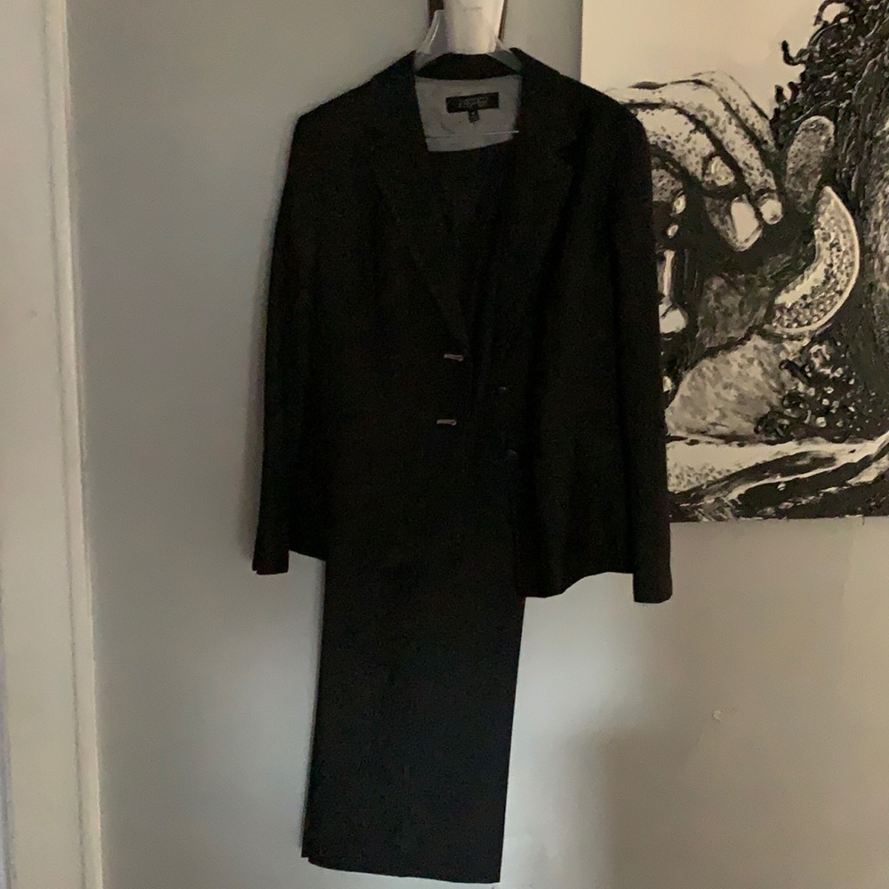 Beautiful Gently Used Kasper Pant Suit